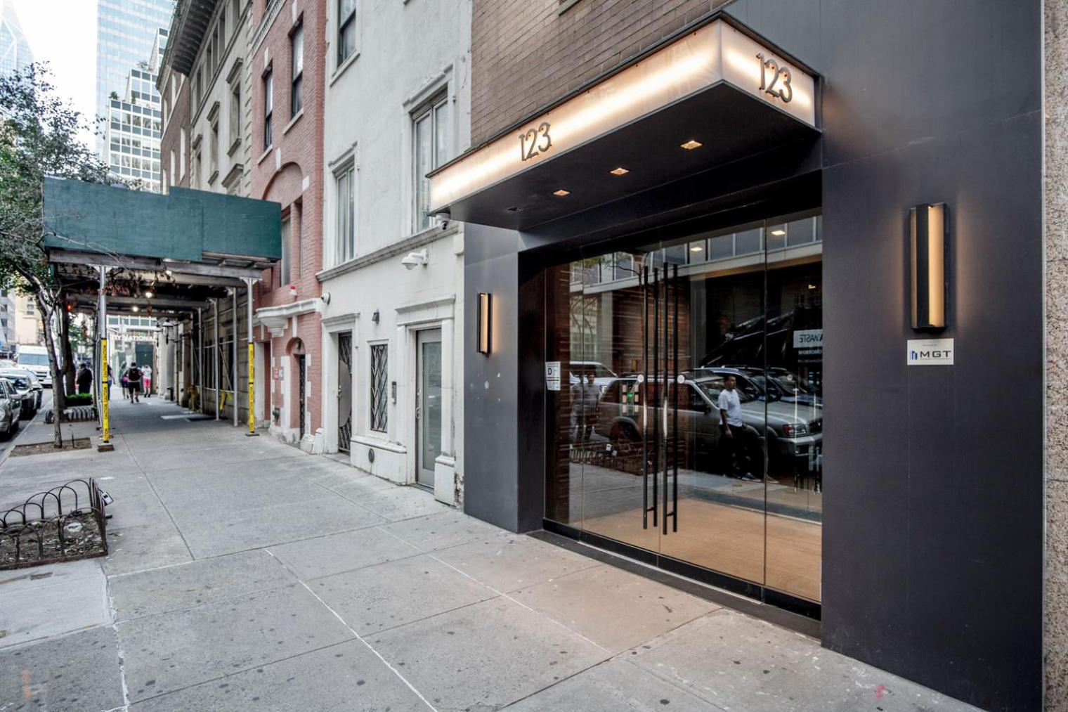 Apartment Midtown East 1br W Elevator Nr Subway Nyc-1254 New York